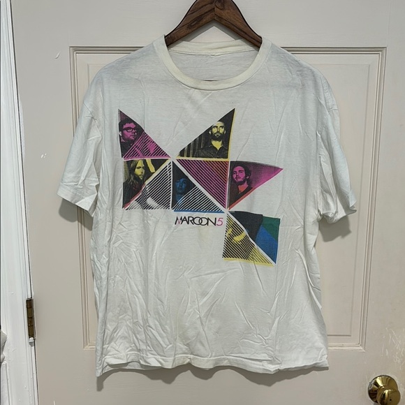 Other - Vintage 2011 Maroon 5 Graphic Concert T-Shirt